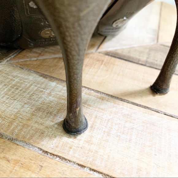 Dolce and Gabbana Green Leather Heels - Picture 7 of 11